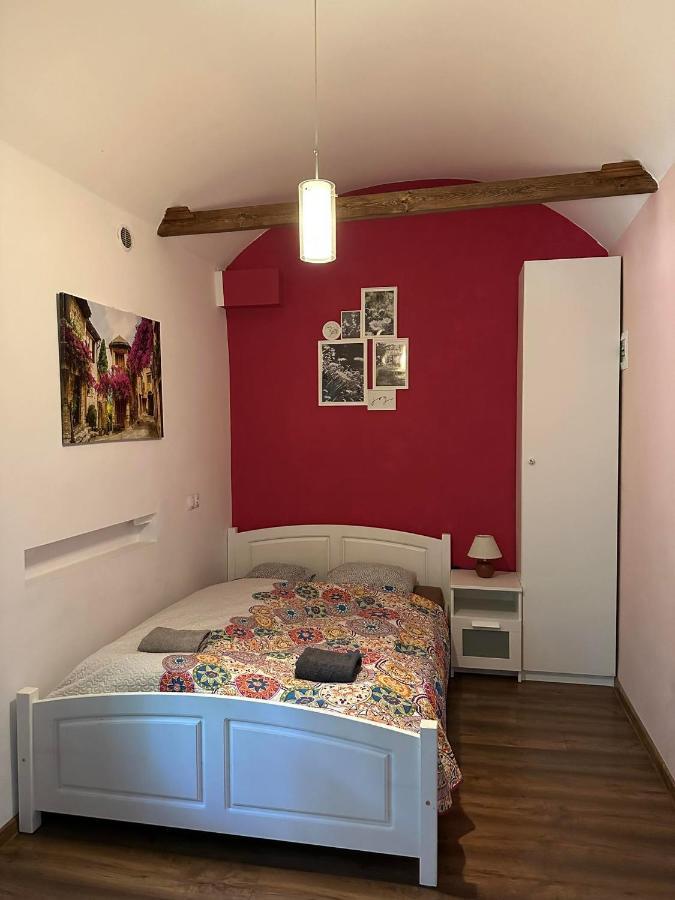 City Centre Apartment Wielopole Красков Екстериор снимка